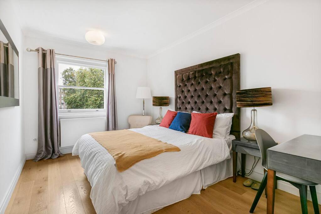 Penthouse Overlooking Hyde Park Londra