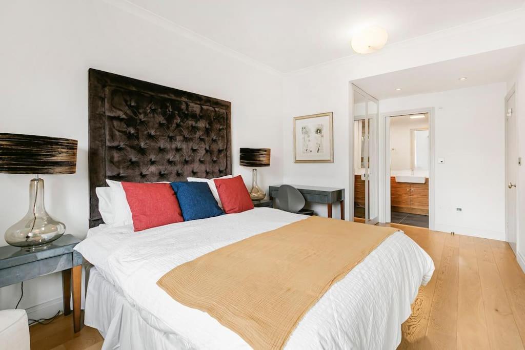 Penthouse Overlooking Hyde Park Appartamento
