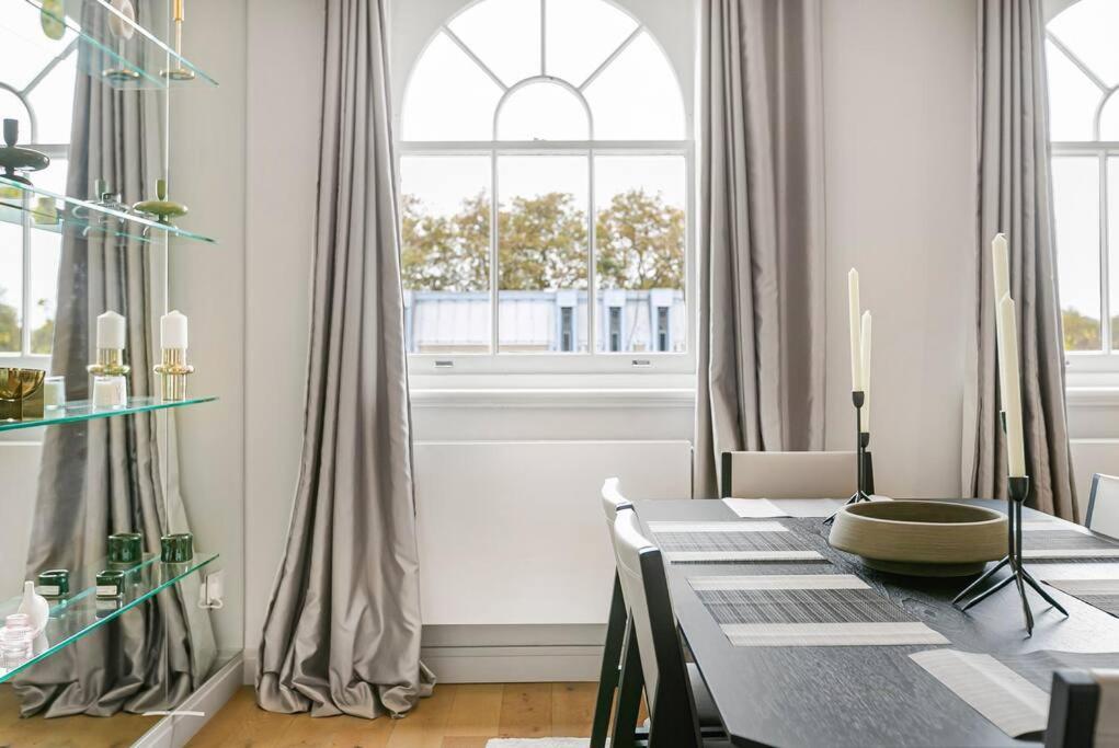 Appartamento Penthouse Overlooking Hyde Park *